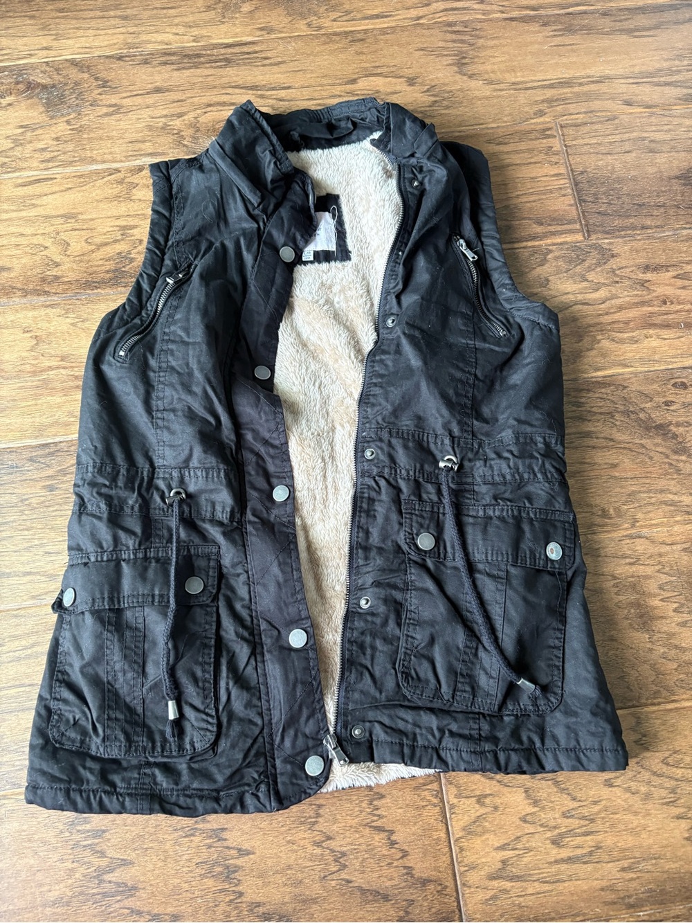 Women's Black Sherpa-Lined Utility Vest